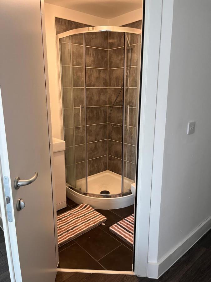 The Serviced Accommodations Harlow Exteriér fotografie